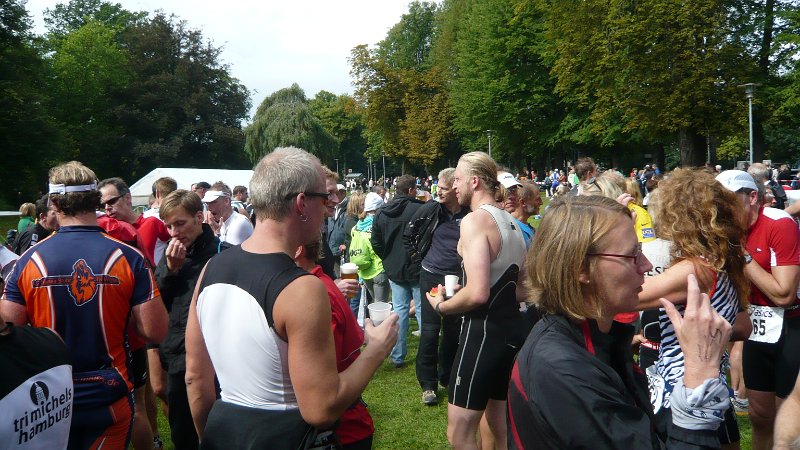 048 Dazu noch Geselligkeit.